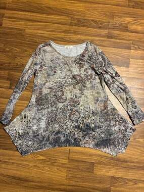 ASTROLOGIE Long Sleeve Mixed Paisley Print Asymmetrical Hem Tunic Top